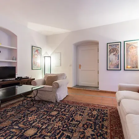Apartamento Charming Lesser Town By Easybnb